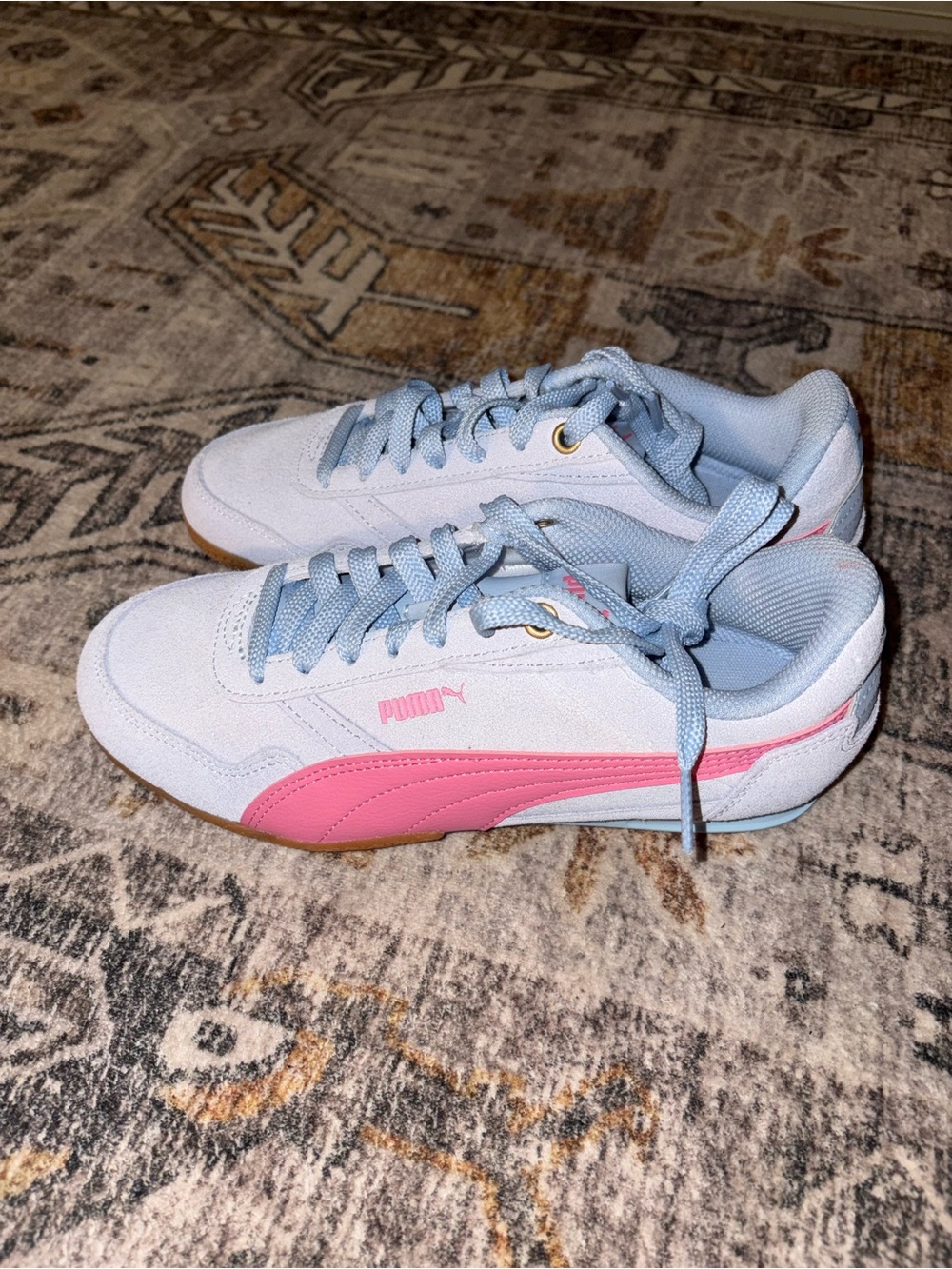 Never worn* Puma Light Blue Suede Sneakers with Pink Formstrip
